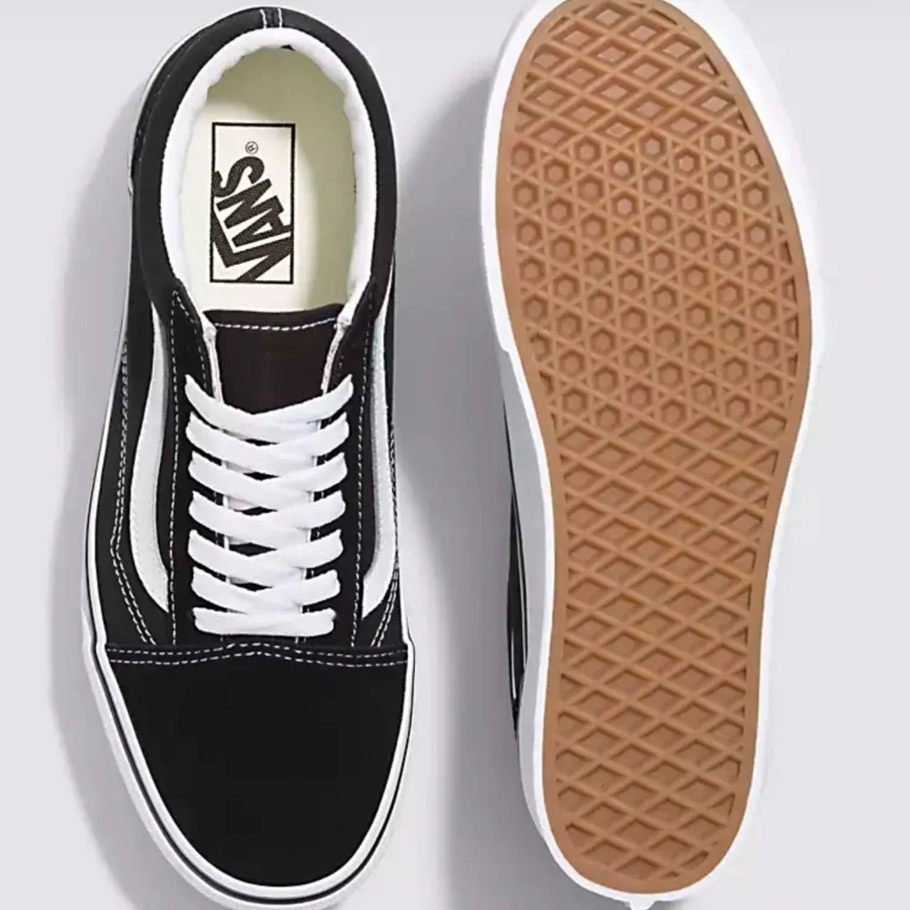 Vans WMNS Old Skool Stackform Suede/Canvas Black/True Wht VN0A7Q5M6BT Platforms